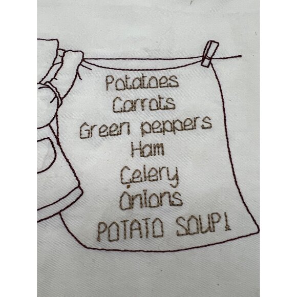 Vtg Wooden Towel Holder Maypole Dancing Plaque With Embroidered Recipe TeaCloth - Picture 6 of 14